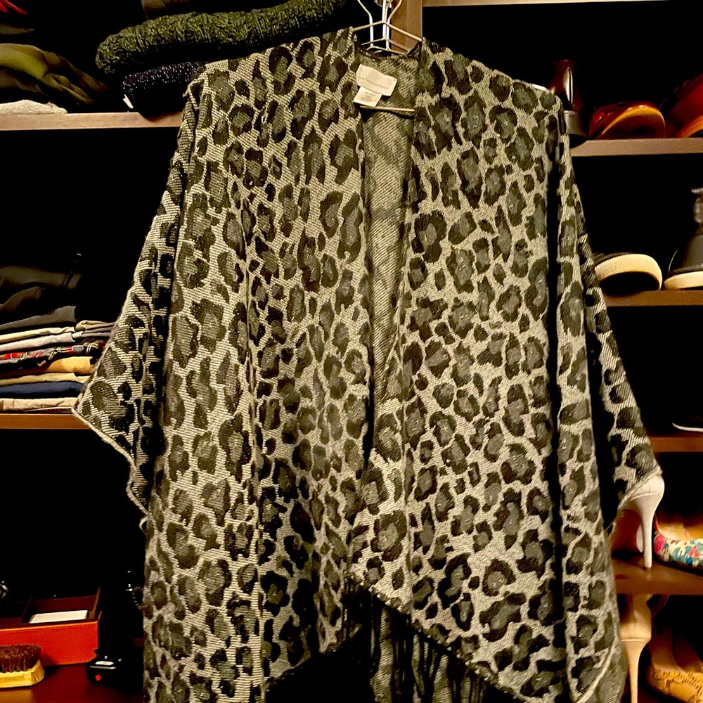 NY&Co animal print poncho